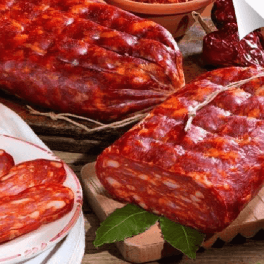 Spianata Piccante Calabrese 2 kg, insaccato calabrese con peperoncino rosso piccante.