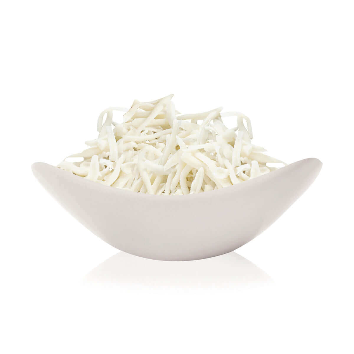 Mozzarella Julienne in a bowl for pizza, ideal for electric and gas ovens, 3 kg package.